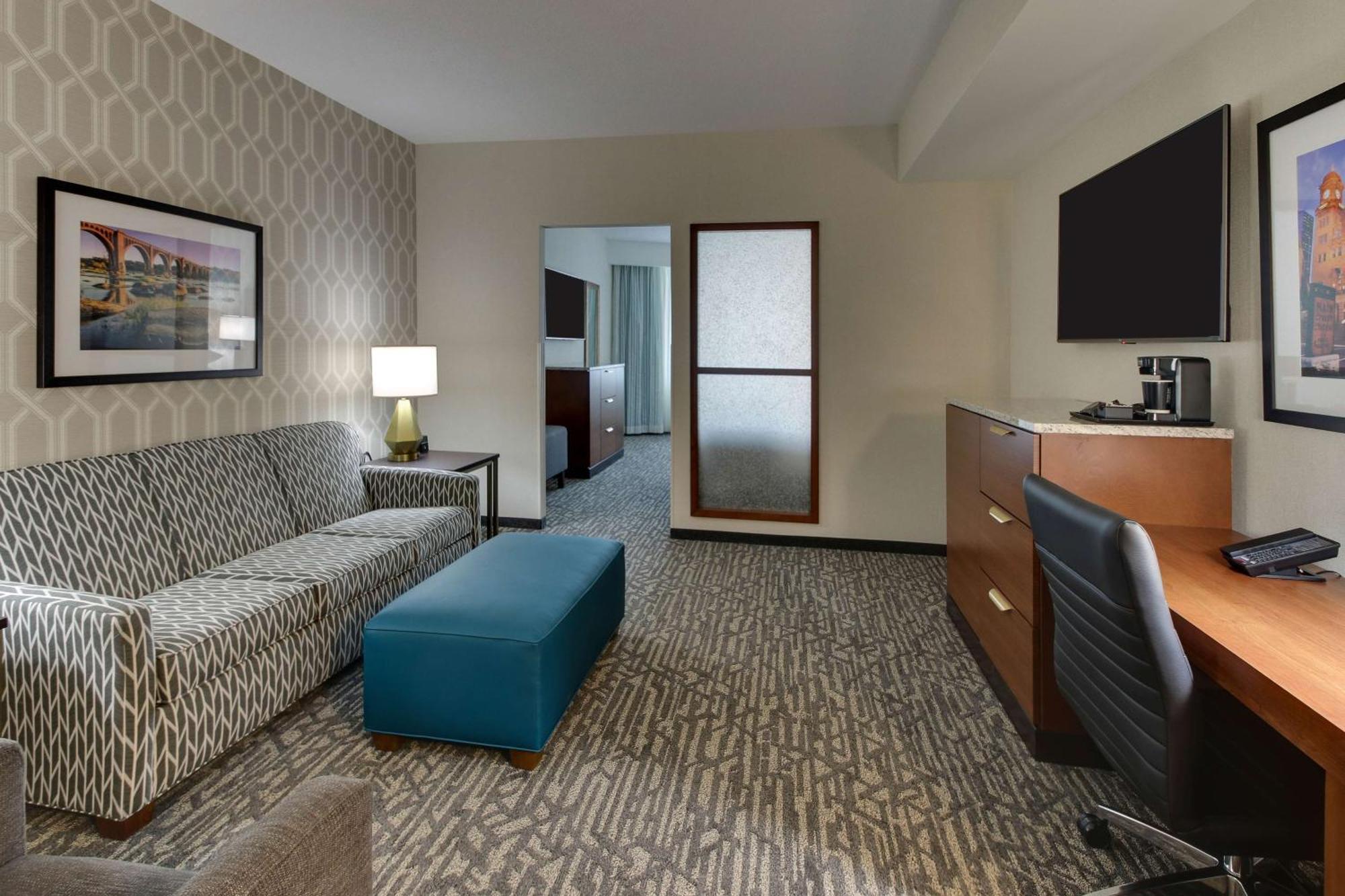 Drury Plaza Hotel Richmond グレン・アレン エクステリア 写真