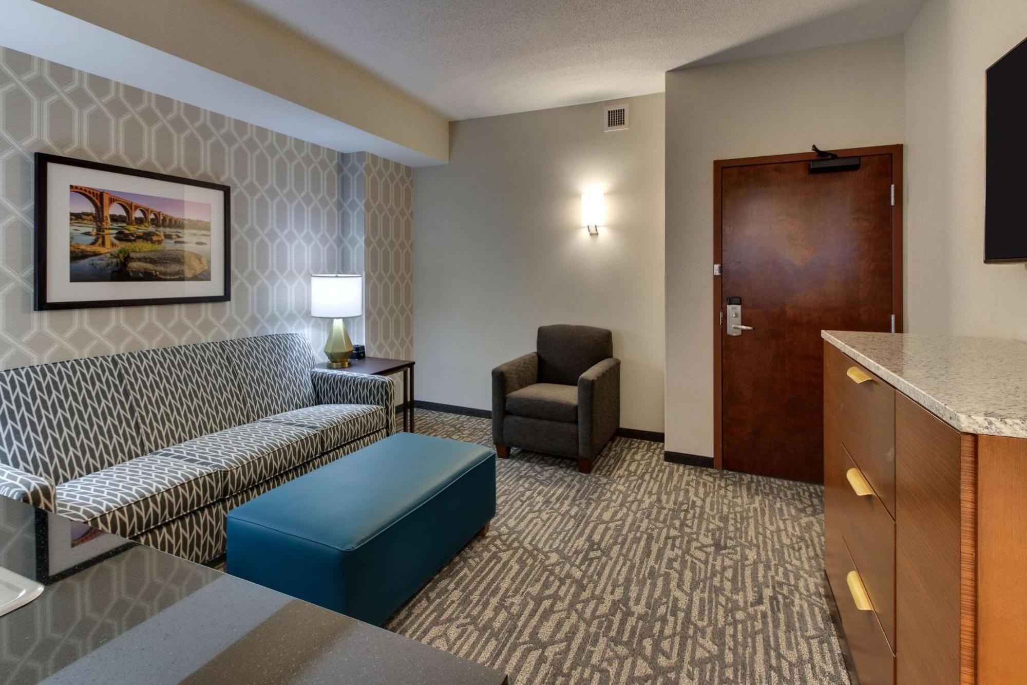 Drury Plaza Hotel Richmond グレン・アレン エクステリア 写真