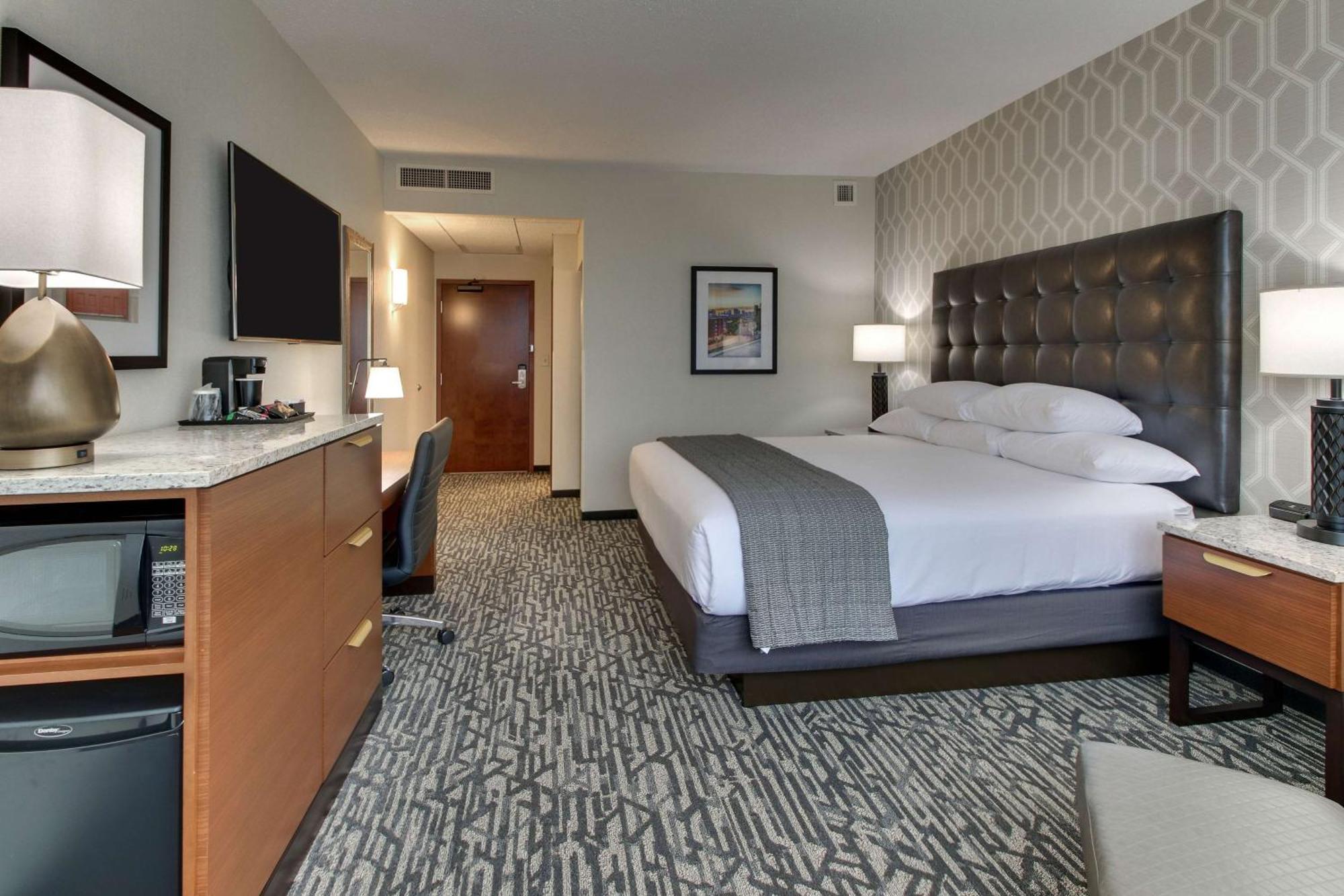 Drury Plaza Hotel Richmond グレン・アレン エクステリア 写真